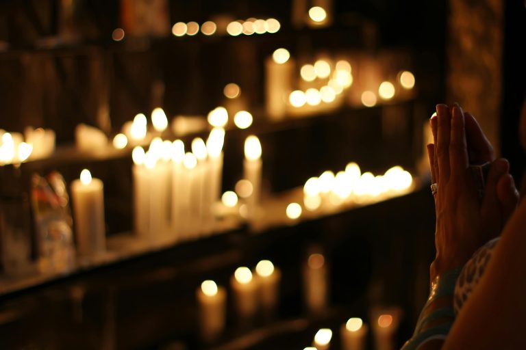 Festividades religiosas: Su celebración en España y Argelia